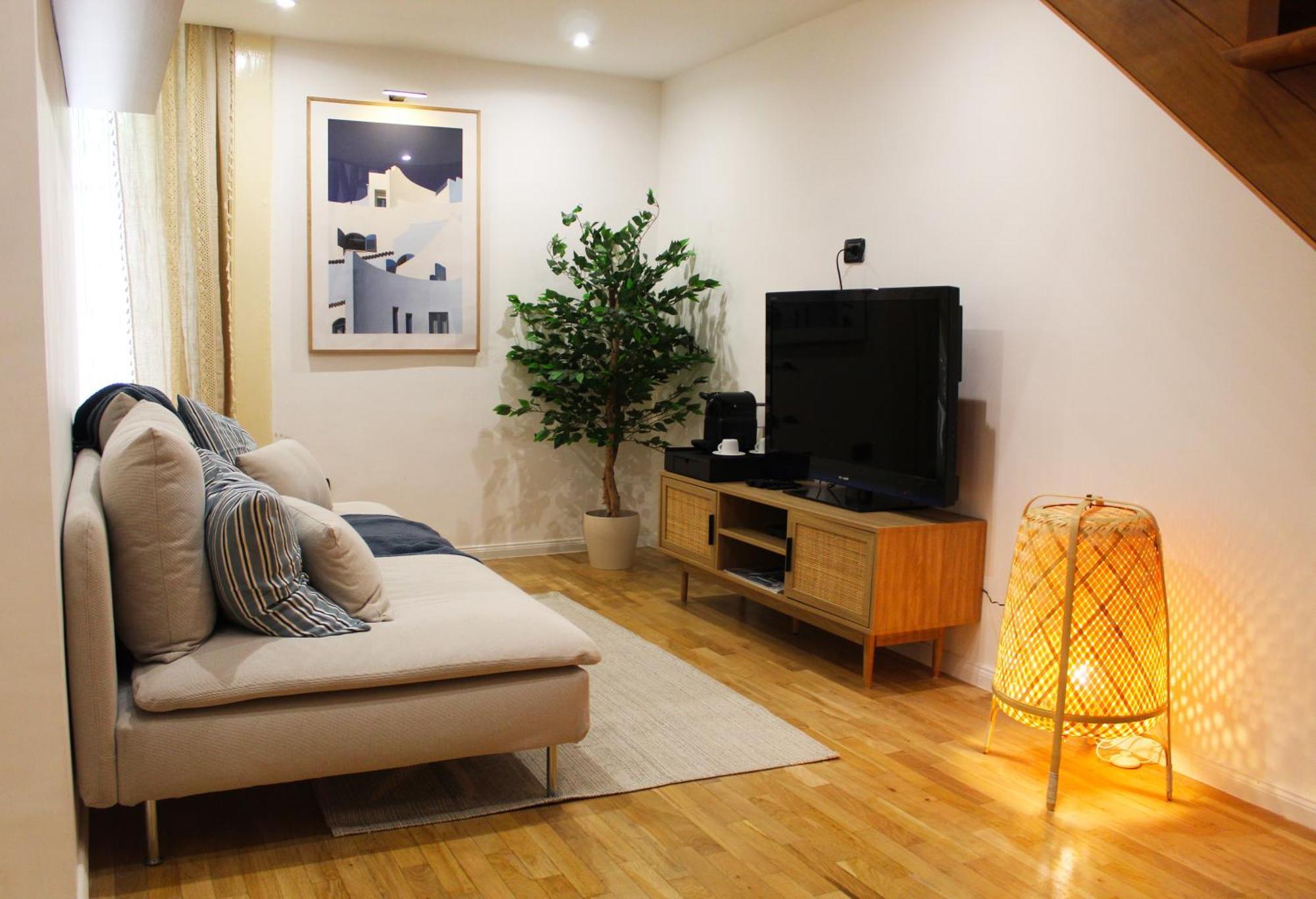 Blue Rattan - Toledo Apartment *